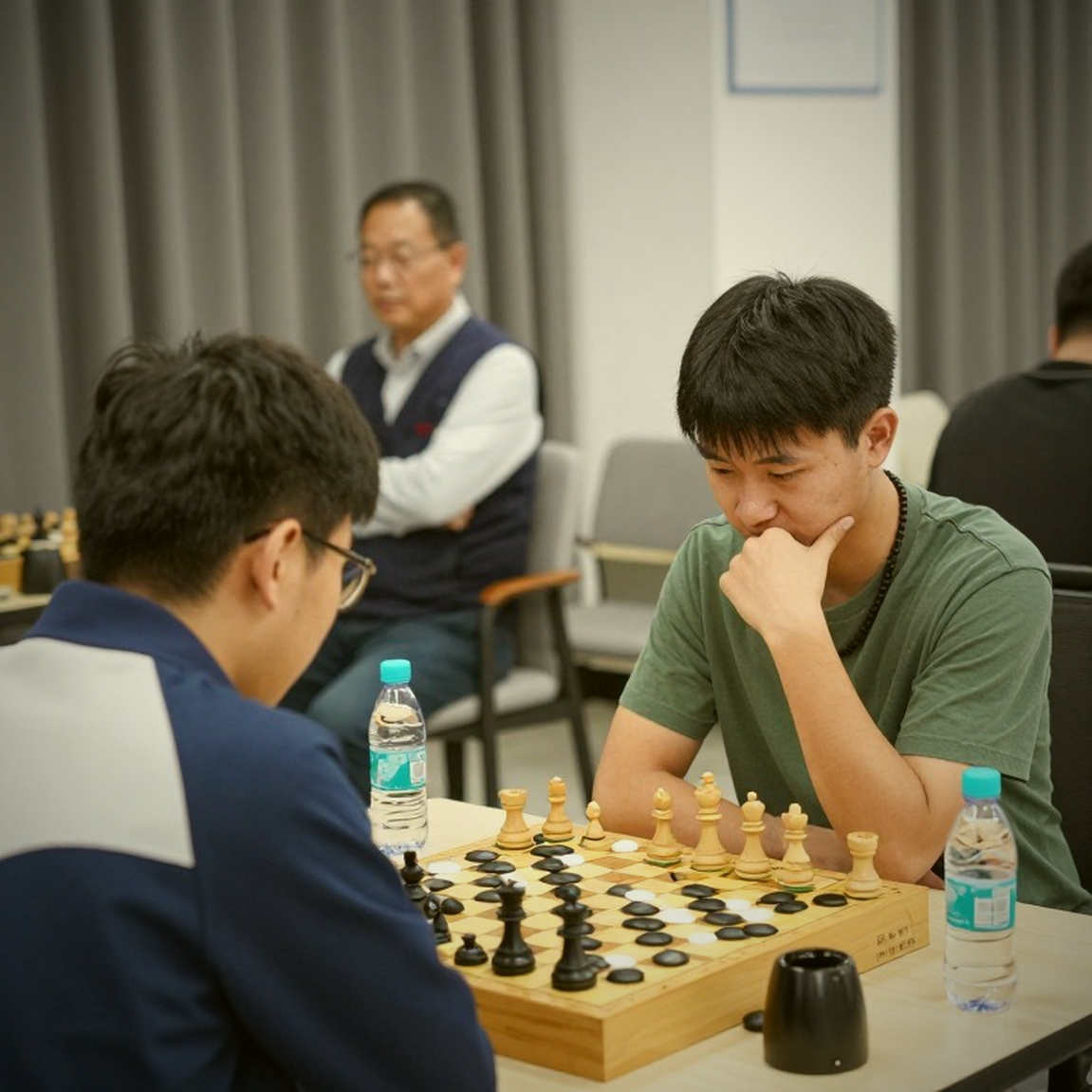 नजदोर्फ की मरम्मत: साठ मिनट, पाँच लाइनें, और एक तारीख जो कहीं नहीं छपी