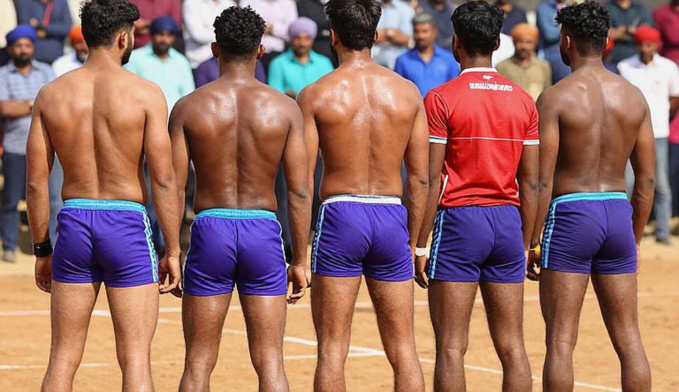 ट्रेनिंग ग्राउंड की सुबह: कबड्डी के नए सीज़न में असली सवाल डबकी नहीं, तीसरी रेड है