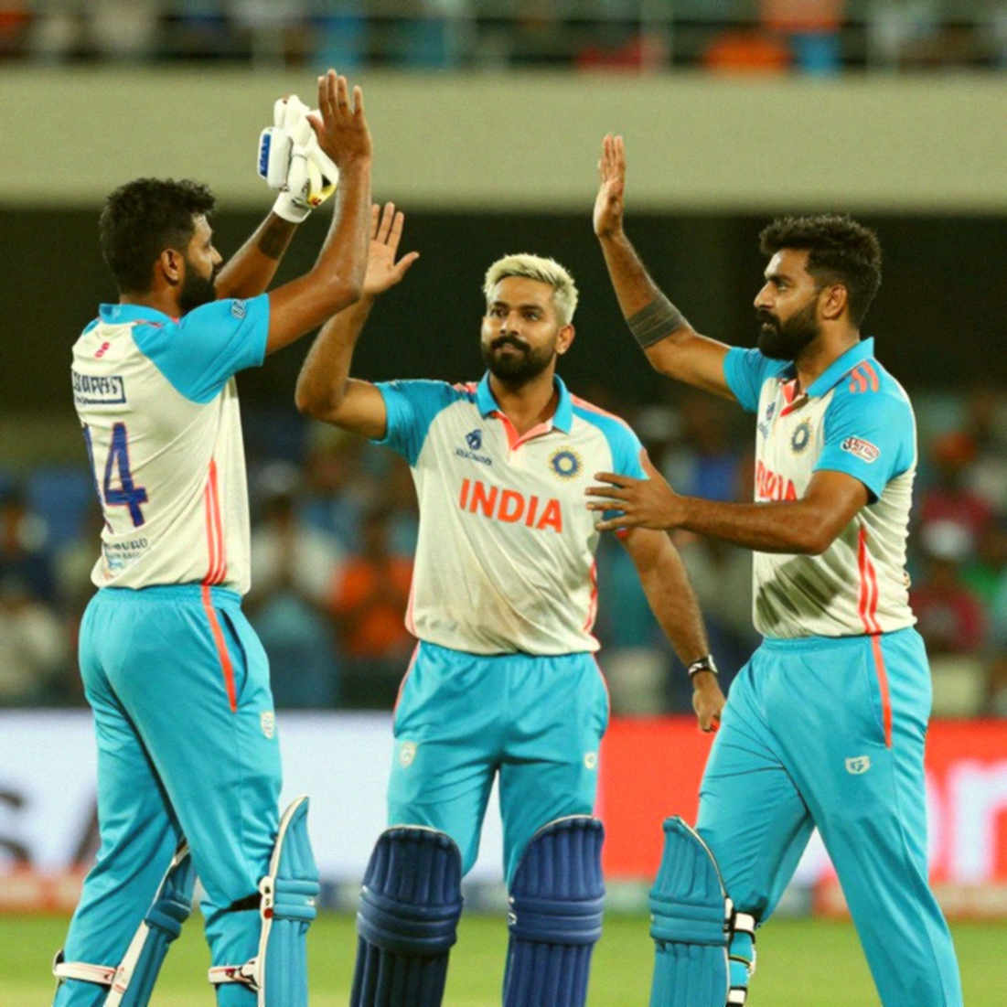 154/9 in Lahore: Shadab Khan's First Hundred and England's Miscalculation 154/9 in Lahore: Shadab Khan's First Hundred and England's Miscalculation
